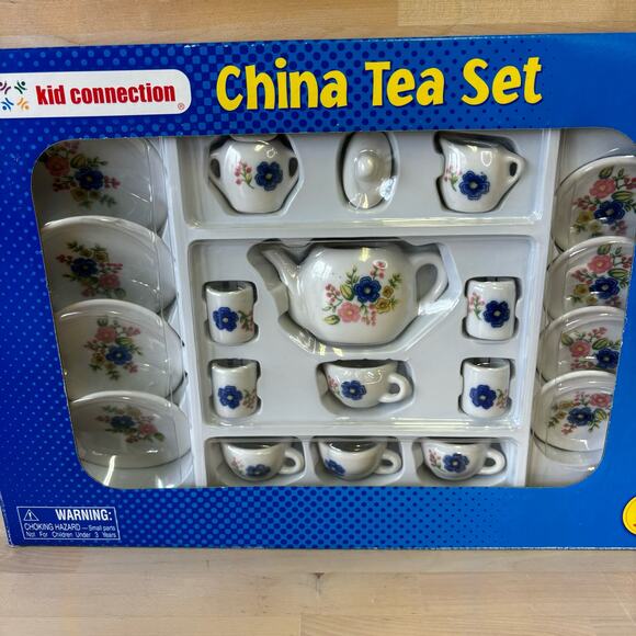 Kid Connection Other - Kid Connection China Tea Set 21-Piece NEW
